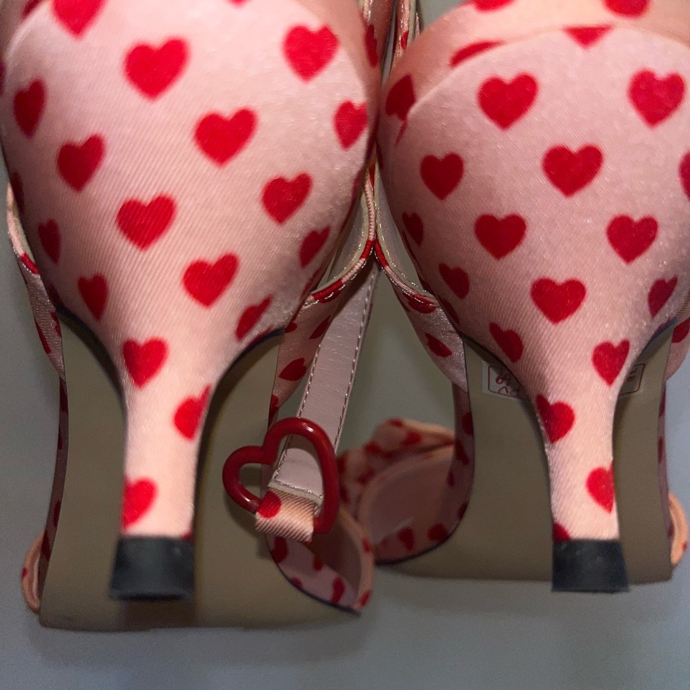 Size 4.5 US or 35 EU• RED/PINK with Heart 👠👡 HEELS• - Picture 3 of 11